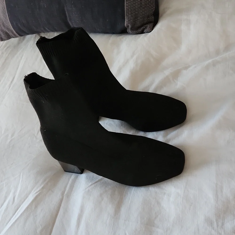Black Knit Chunky Heel Booties sz 39